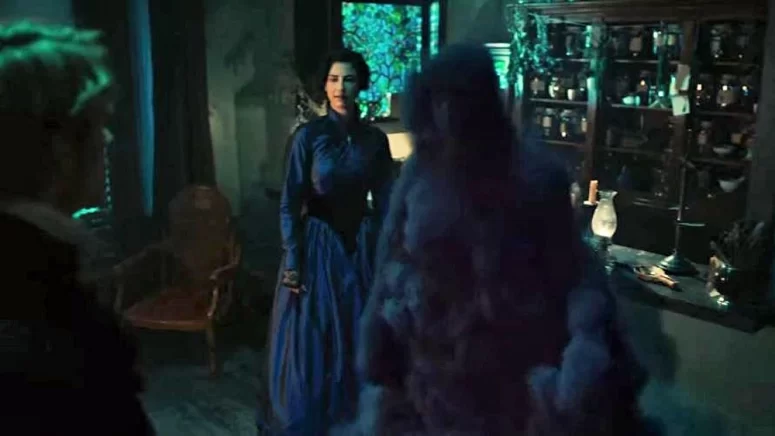 Jesse Stanley as Bathory and Dakota Daulby as Willem - Van Helsing 408