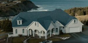 Susan's mother's house - SurrealEstate - 102