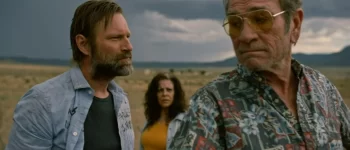 Tommy Lee Jones as Jimmy Cleats, Aaron Ekhart as Arthur Bretnik - Wander