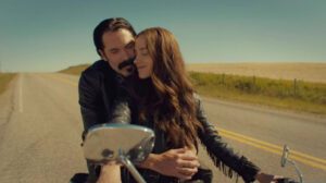 Melanie Scrofano as Wynonna and Tim Rozon as Doc Holliday - Wynonna Earp 412