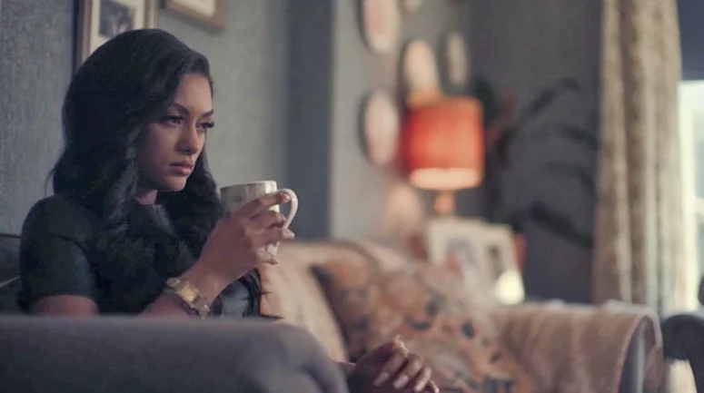 Yasmin Seky as Nikki - Kin 104