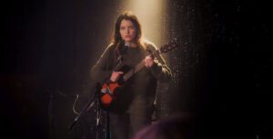 Sara Waisglass as Anna - Tainted