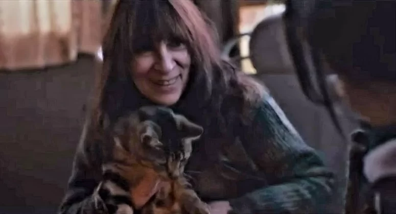 Amanda Plummer with cat - Night Raiders