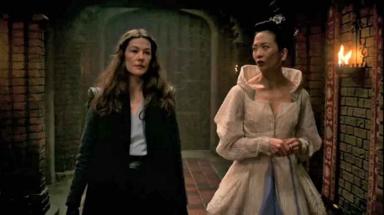 Moiraine asks Lady Amalisa to send a message to the Red Ajah (whose job is to prevent the wrong and dangerous use of the One Power) about the need to locate Mat Cauthon.