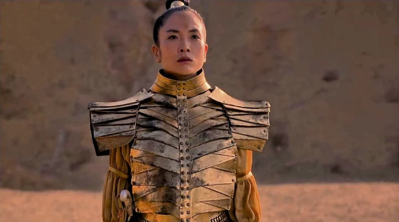 Sandra Yi Sencindiver as Lady Amalisa Jagad - The Wheel of Time