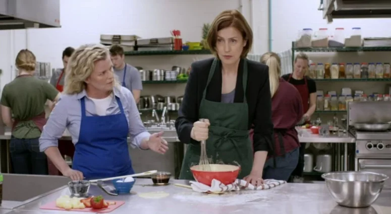 Lori (Shauna Black) and Ava (Gina McKee) - A Grand Romantic Gesture