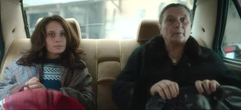 Alice (Arianna Becheroni) and her grandmother Nona Lina Barone (Dona Romani) - Bang Bang Baby 101