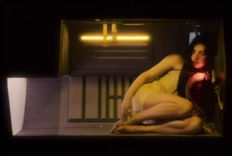 Anna Hopkins - Tin Can