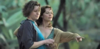 Tinarie van Wyk-Loots as Martine and Daneel Van Der Walt as Anna - Recipes for Love and Murder