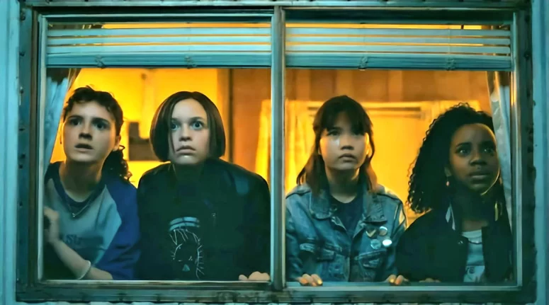 Camryn Jones, Riley Lai Nelet, Sofia Rosinsky, and Fina Strazza - Paper Girls - 105
