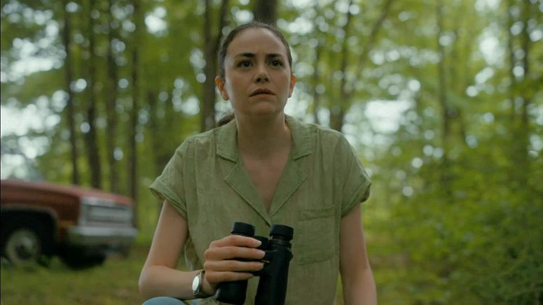 Celeste Arias as Juniper Plimpton - Paper Girls 103