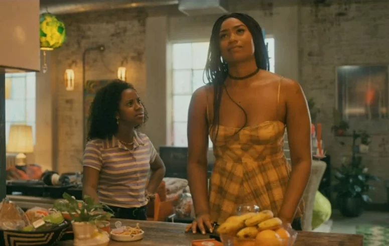 Sekai Abeni and Camryn Jones - Paper Girls