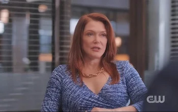 Lynda Boyd as Crystal Steele - Family Law 107