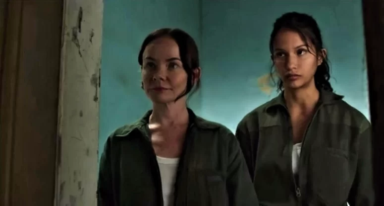 Nadia Litz and Tanaya Beatty - Crimes of the Future