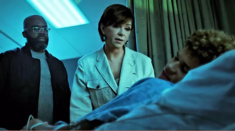 John L Adams as David and Amy Pietz as Kendra - Wolf Pack 101