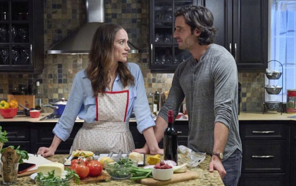 Melanie Scrofano and Daniel di Tomasso - Welcome To Mama's