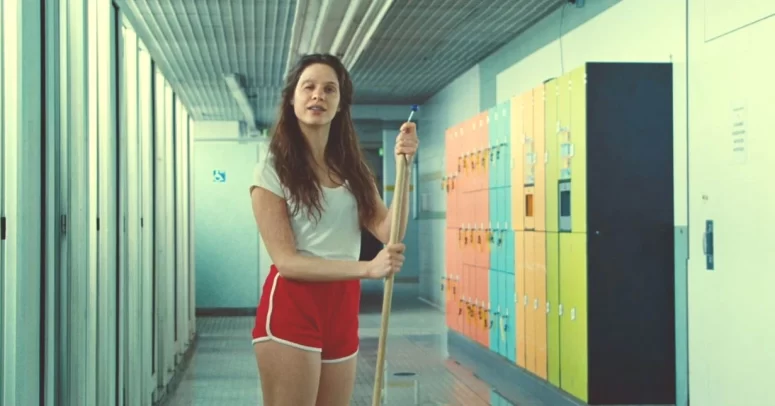 Daphné Patakia as Nadine - The Five Devils