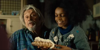 Le père de Joanne (Patrick Bouchitey) and Vicky (Sally Drame) - The Five Devils