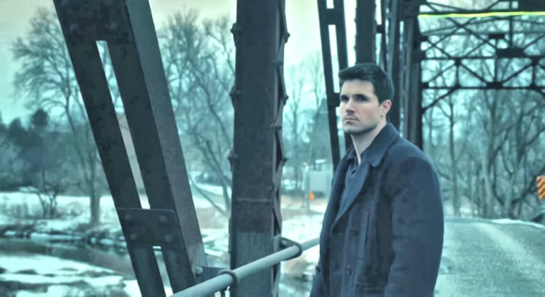 Robbie Amell - Simulant