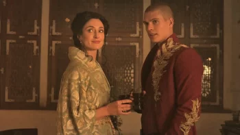 Natasha O'Keeffe as Selene and Josha Stradowski as Rand - The Wheel of Time 202