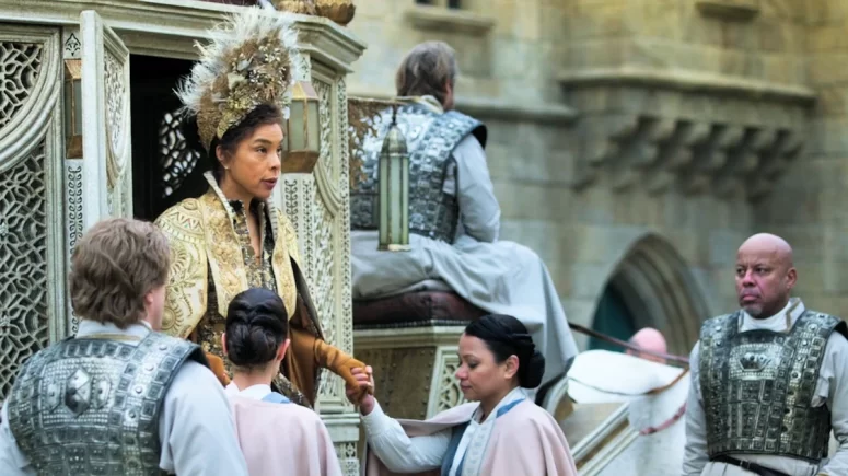 The Amyrlin arrives in Cairhein