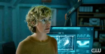 Cécile de France as Dr. Cécile Roche - Der Schwarm