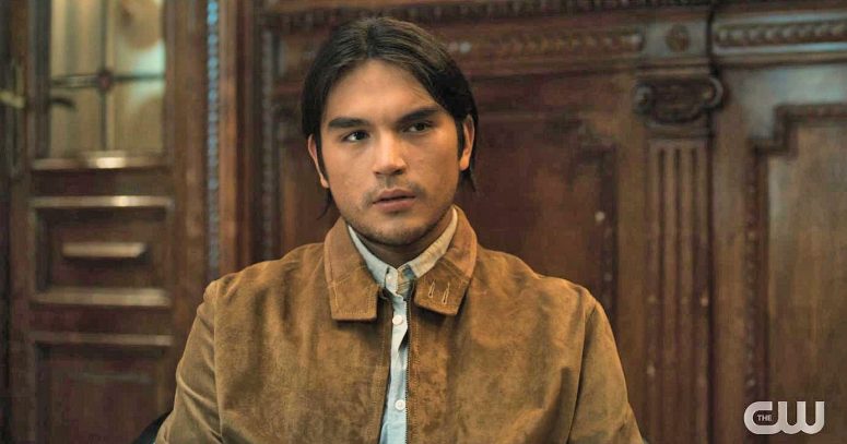 Joshua Odjick as Leon Anawak - The Swarm - 106