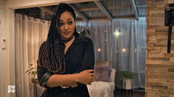 Savannah Basley as Zooey L'Enfant - SurrealEstate