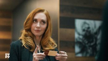 Tara Yelland as Kay Bozer - SurrealEstate - 204