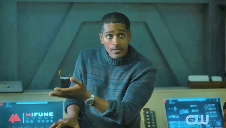 Alexander Karim as Professor Sigur Johanson - Der Schwarm