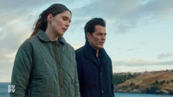 Rhiannon Morgan as Aurora Nelgrave and Tim Rozon as Luke Roman - SurrealEstate 205