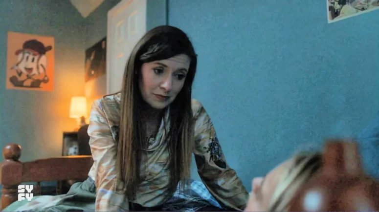 Kimberly Drake as Eleanor Truby - SurrealEstate 207