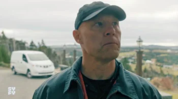 The messenger who picks up Susan's envelope - SurrealEstate 205