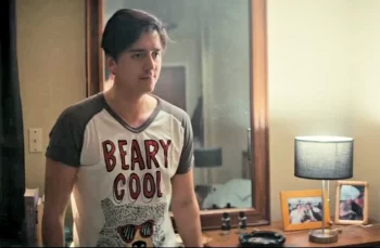Derek is a Beary Cool t-shirt - Wintertide