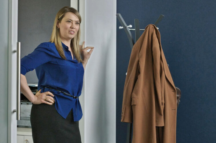 Naomi Snieckus as Lorna - Love of My Life