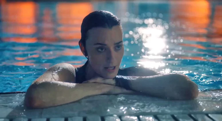 Dolly Lewis as Tess Avery - Sight Unseen