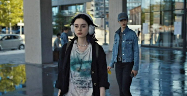 Amanda Fix as the teen Lucy lookalike - Orphan Black: Echoes