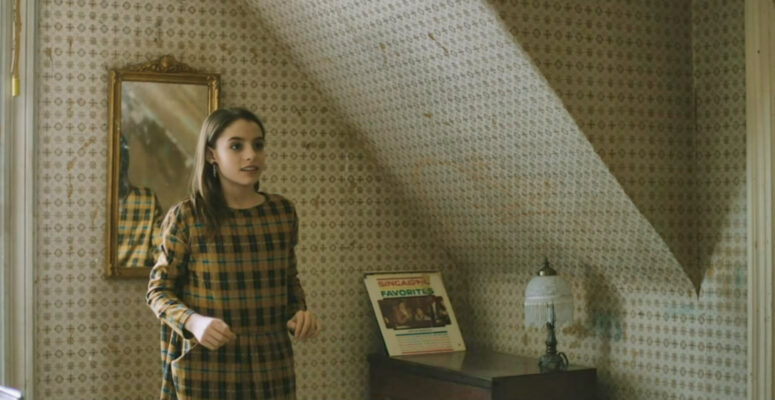 Ava Preston as Gloria - I'll Take Your Dead