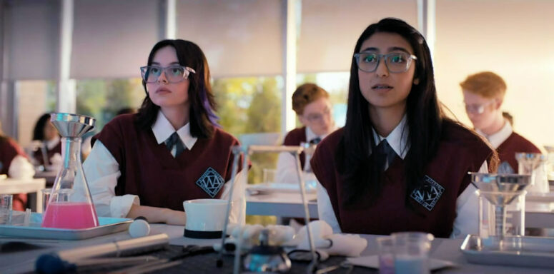 Amanda Fix as Jules and Eman Ayez as Claire - Orphan Black: Echoes 104