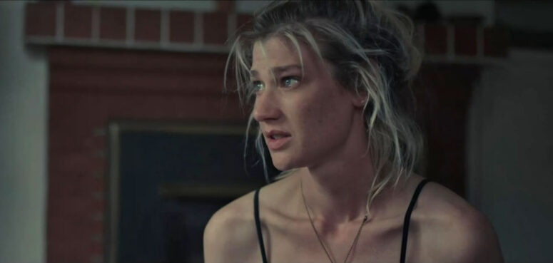 Grace Glowicki as Ronnie - Suck It Up