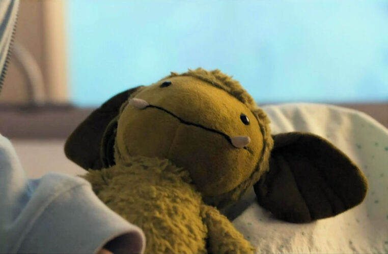 Jules' stuffed toy - Orphan Black: Echoes