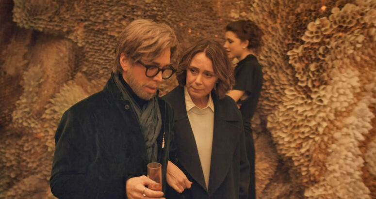 Jordan Gavaris as Felix and Keeley Hawes as Kira - Orphan Black: Echoes 108