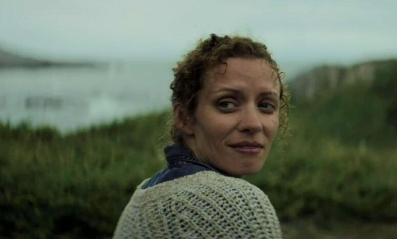 Lara Jean Chorostecki as Grace - The King Tide