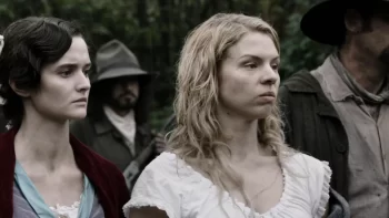 Christie Burke as Miss Logan and Ali Liebert as Fiona Briggs - Strange Empire