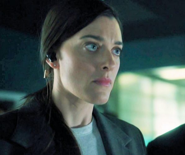 Dolly Lewis as Tess Avery - Sight UInseen