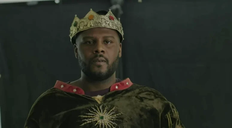 Ryan Allen as Donald as Marc Antony - Auld Lang Syne
