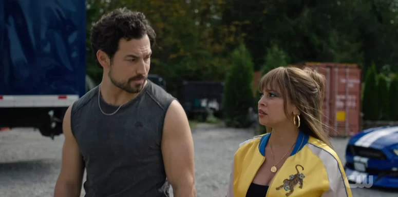 Vanessa Morgan as Max and Giacomo Gianniotti as Cole - Wild Cards 201