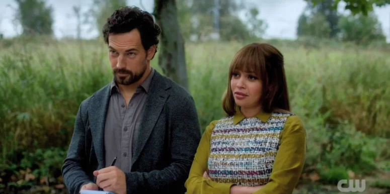 Giacomo Gianniotti as Cole and Vanessa Morgan as Max - Wild Cards 203