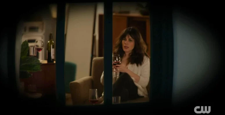 Jesse Fraser as 'Boss Babe' - Wild Cards 204