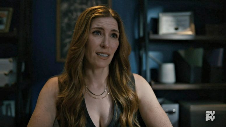 Sarah Levy as Susan Ireland - SurrealEstate